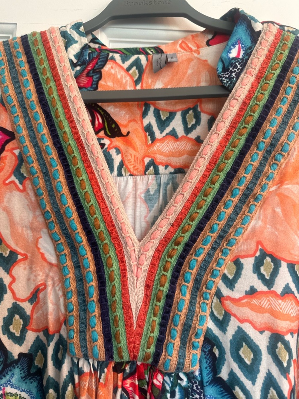 ANTHRO Blink London Floral Multicolor V-Neck Women’s Flowy Top - Picture 5 of 6